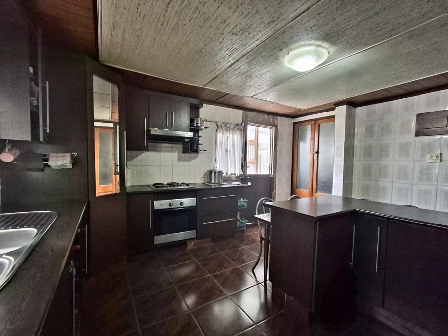 5 Bedroom Property for Sale in Mdantsane Eastern Cape